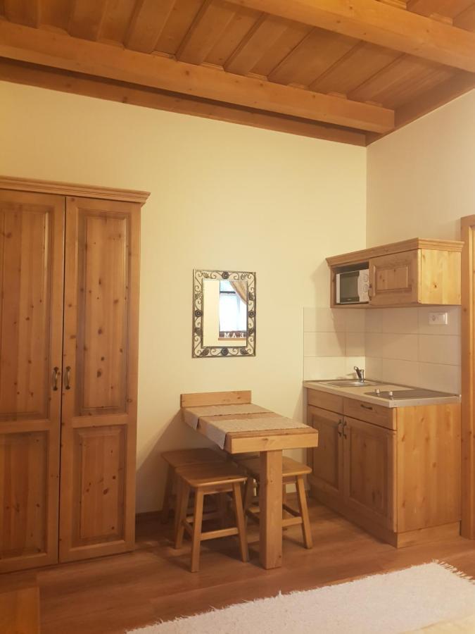 Tóth Vendégház és Apartmanház Újfehértó Exterior foto