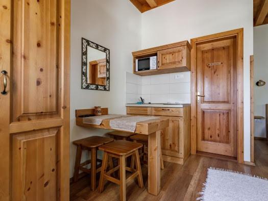 Tóth Vendégház és Apartmanház Újfehértó Exterior foto
