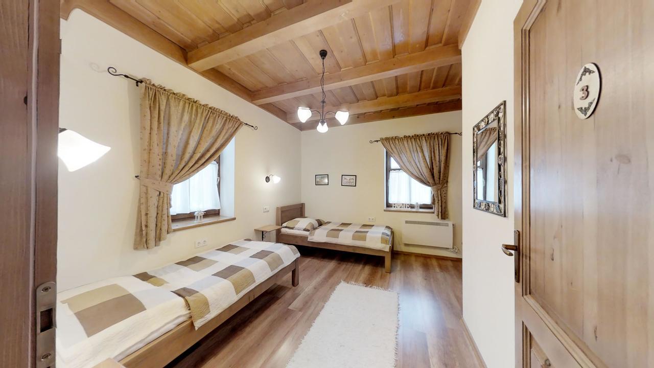 Tóth Vendégház és Apartmanház Újfehértó Exterior foto